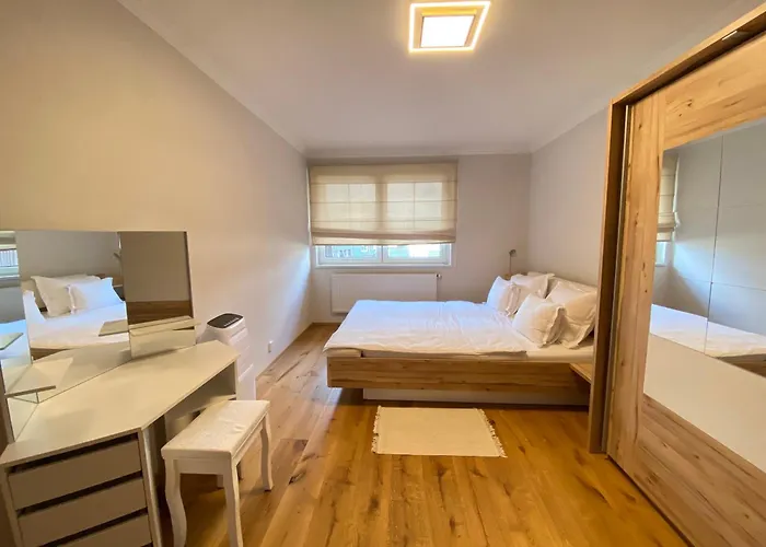 Light & Wood Design - 89 M2 In * Prague