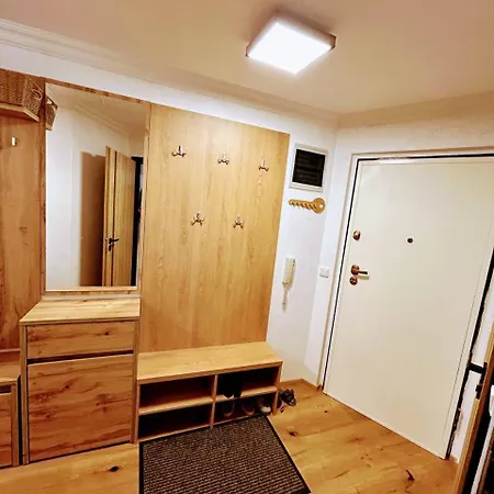 Light & Wood Design - 89 M2 In Lejlighed Prag