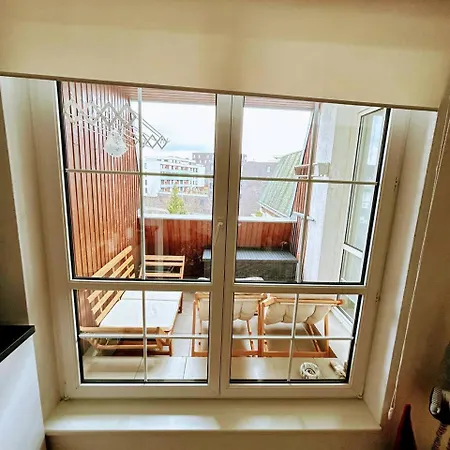 Light & Wood Design - 89 M2 In Prag