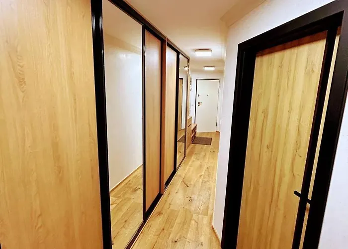 Light & Wood Design - 89 M2 In *