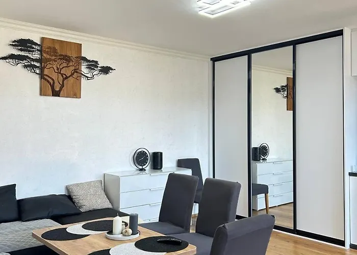 Light & Wood Design - 89 M2 In شقة براغ