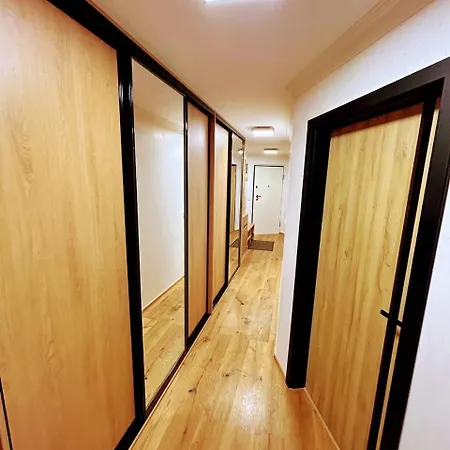 Light & Wood Design - 89 M2 In *