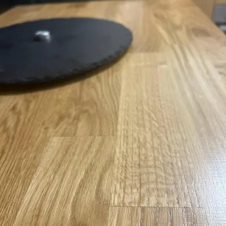 Apartment Light & Wood Design - 89 M2 In